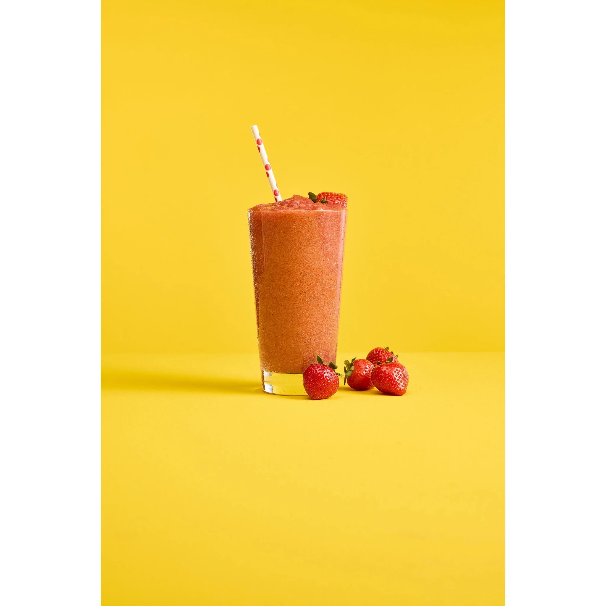 Strawberry Bomb Smoothie - Image 3
